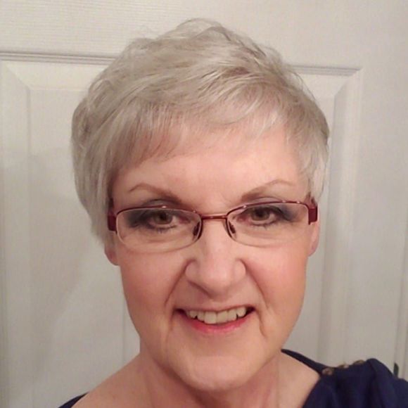 Meet your Posher, Rita - Picture 2 of 4